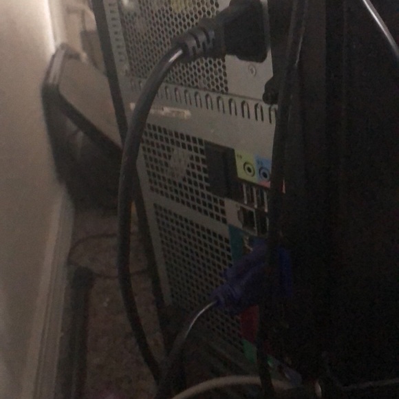 Computer - Picture 6 of 8